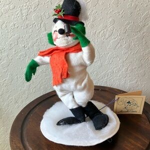 Annalee Dolls: Vintage (1988) Snowman with scarf, top hat & mittens-original tag